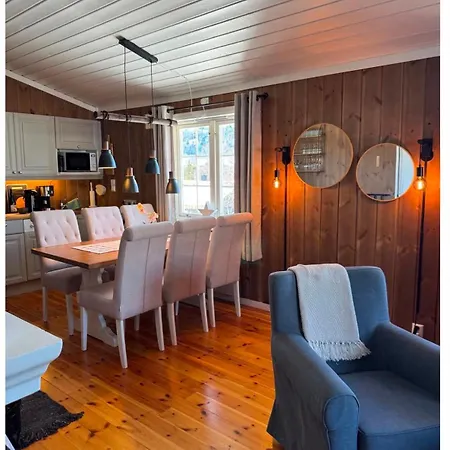 Koslig Med In Og Out Tatil Evi *